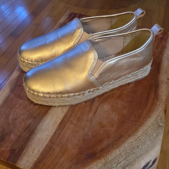 Worn once Super cute Sam Edelman platform slip-ons!! - Picture 2 of 3